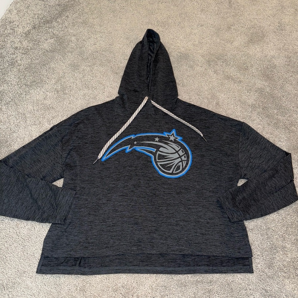 NWOT Orlando Magic NBA Ladies Pullover with hood Size Medium